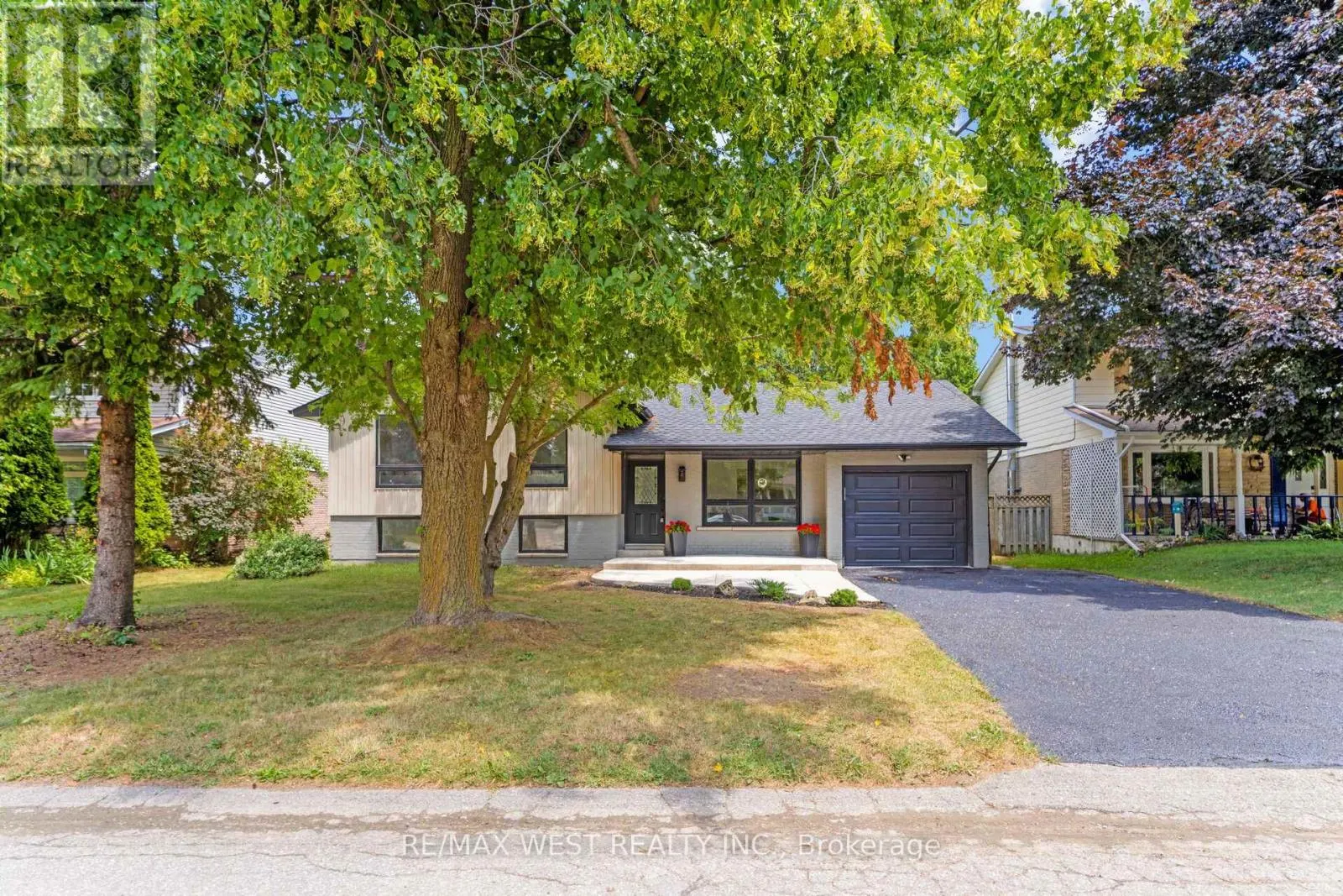 15 ERINDALE AVENUE