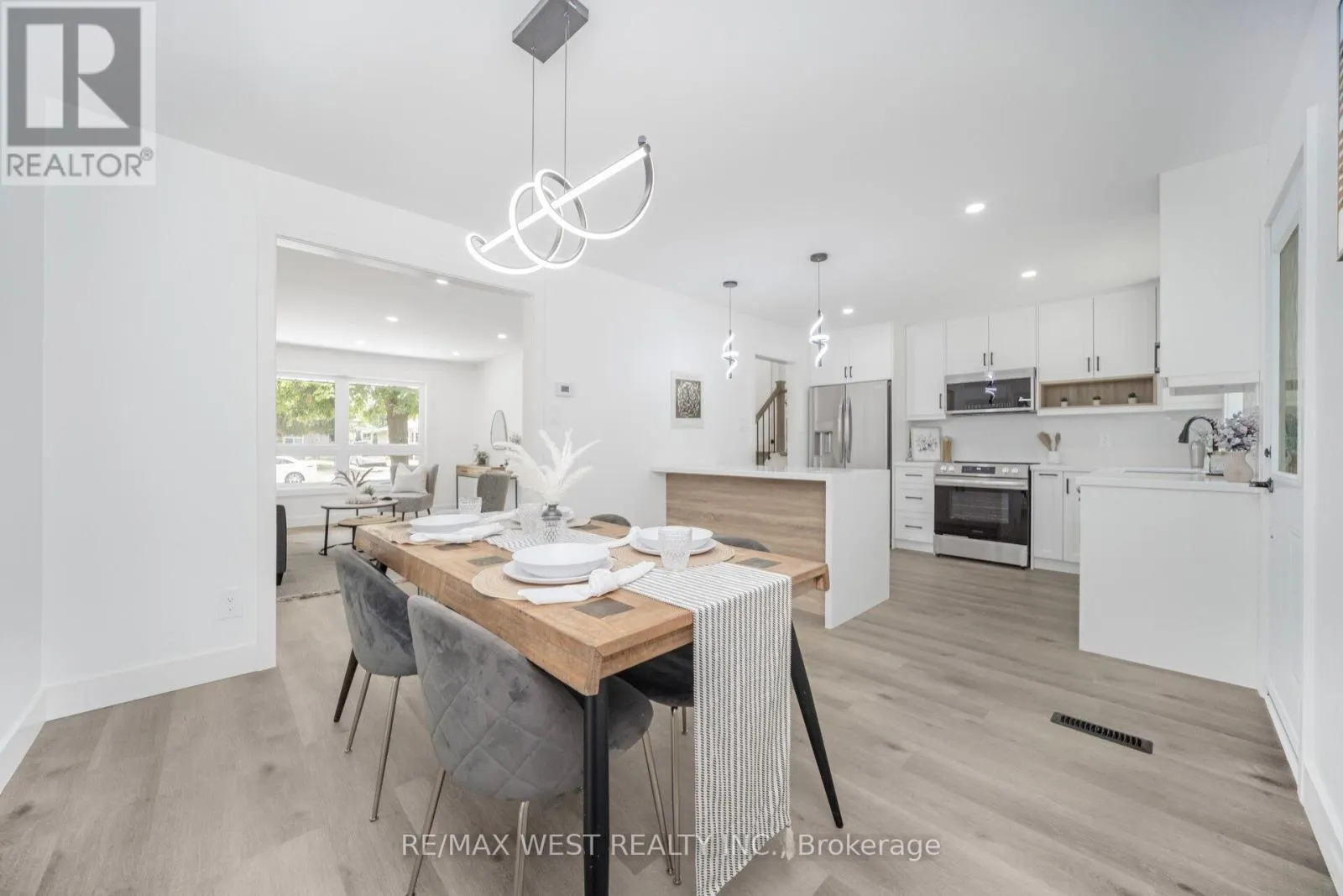 15 ERINDALE AVENUE