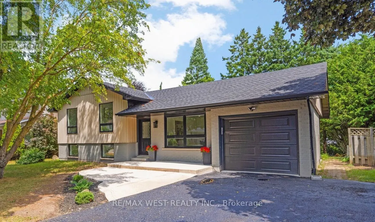 15 ERINDALE AVENUE