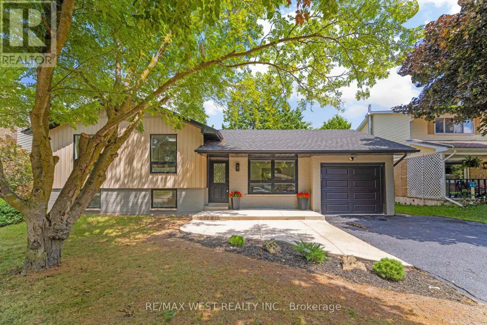 15 ERINDALE AVENUE