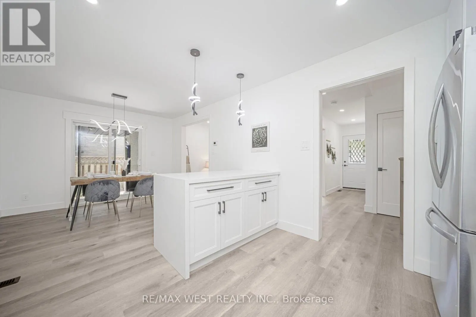 15 ERINDALE AVENUE