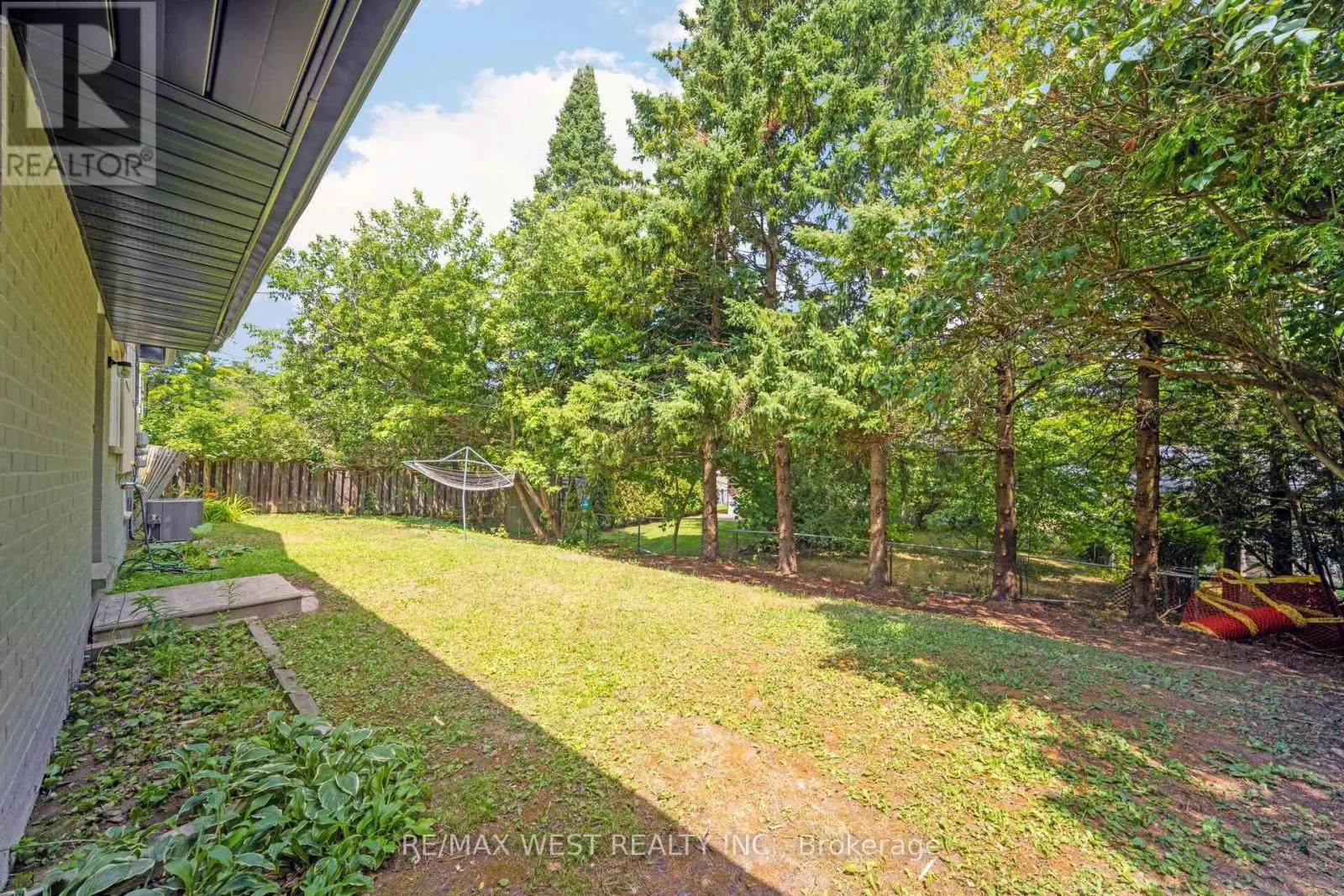 15 ERINDALE AVENUE
