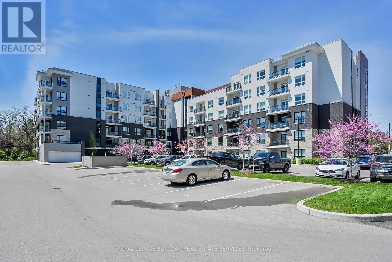 312 - 320 PLAINS ROAD E