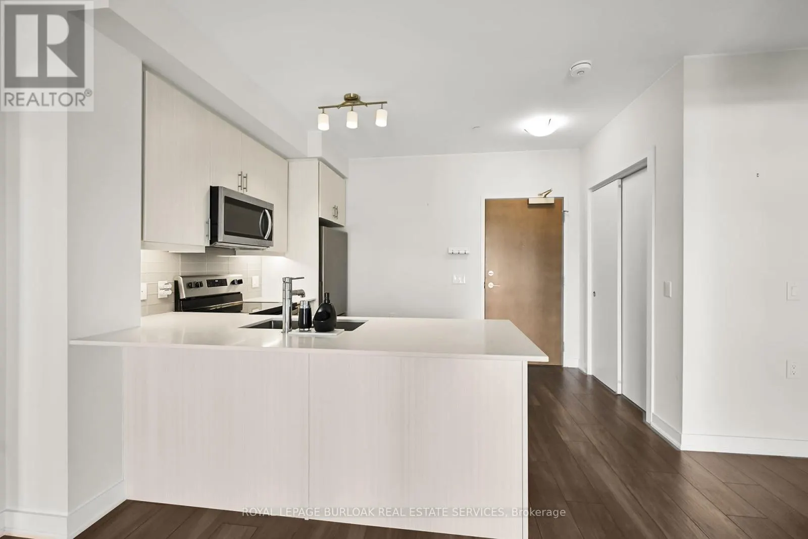 312 - 320 PLAINS ROAD E