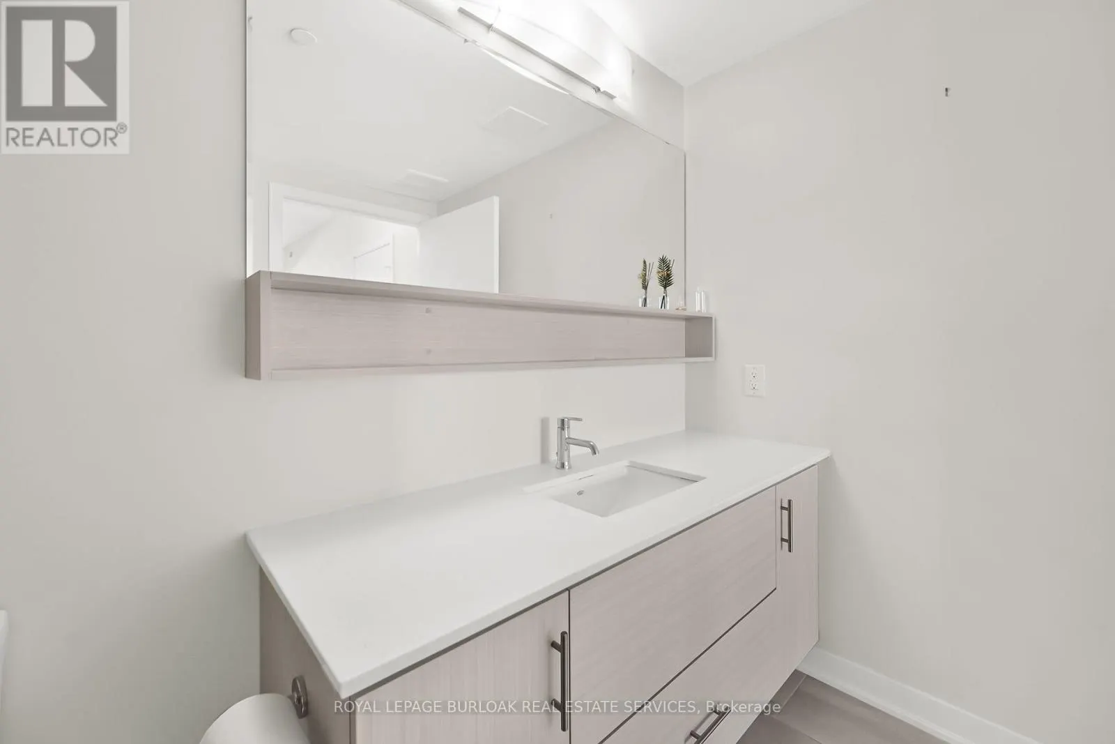 312 - 320 PLAINS ROAD E