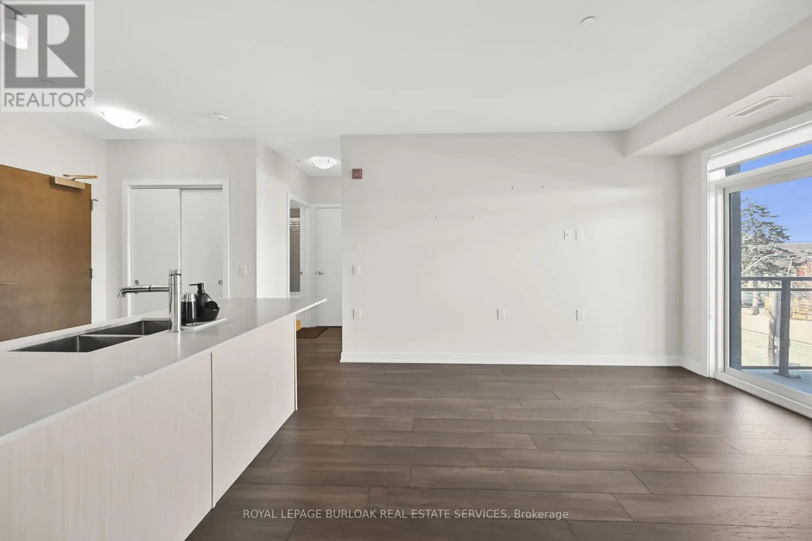 312 - 320 PLAINS ROAD E