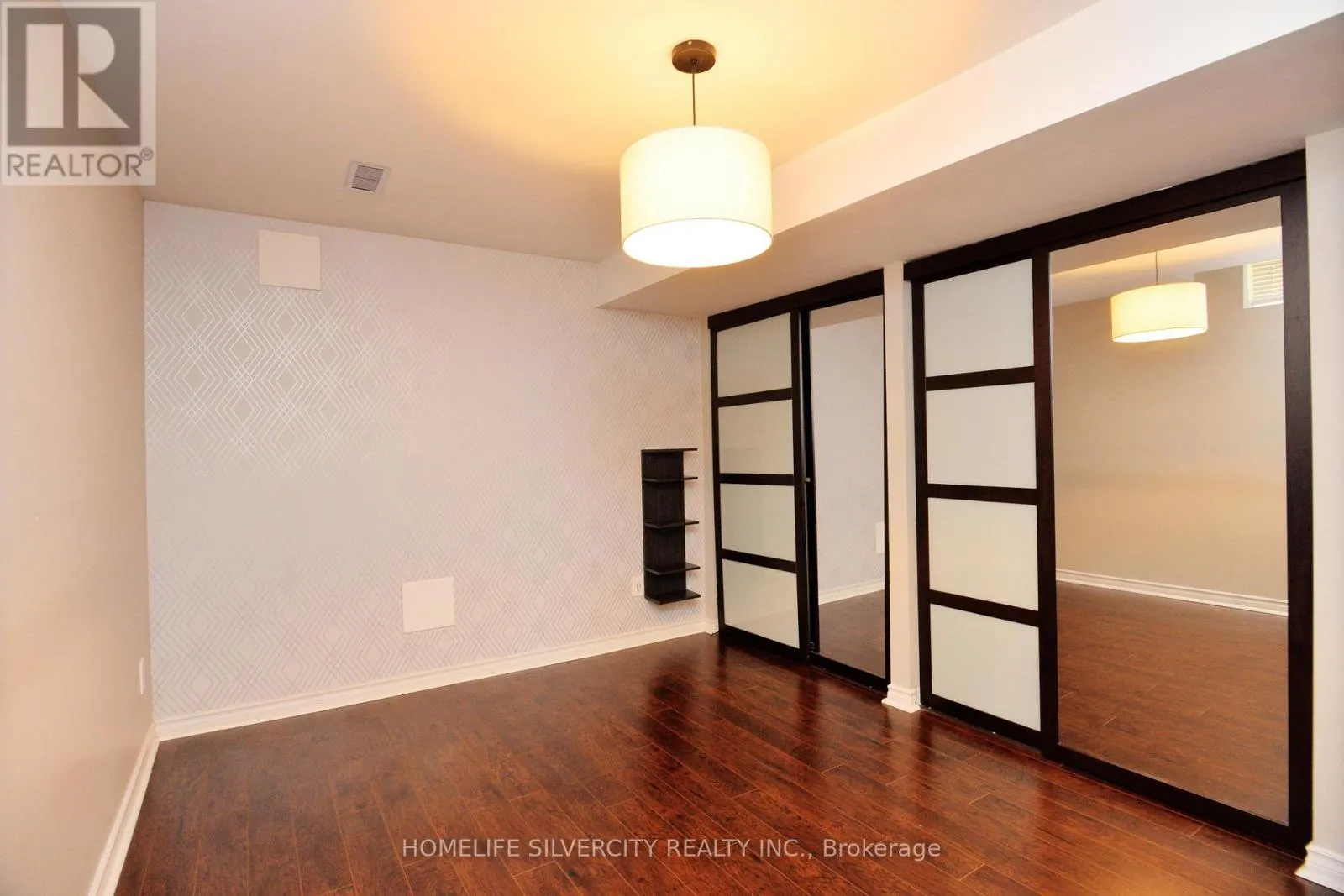 38 ESPOSITO DRIVE