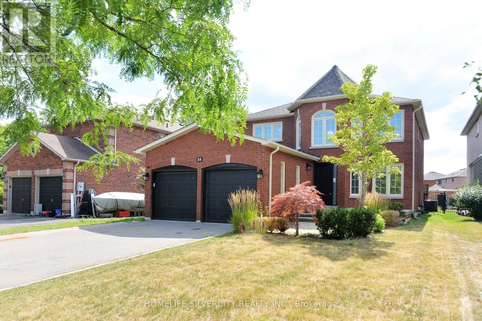 38 ESPOSITO DRIVE