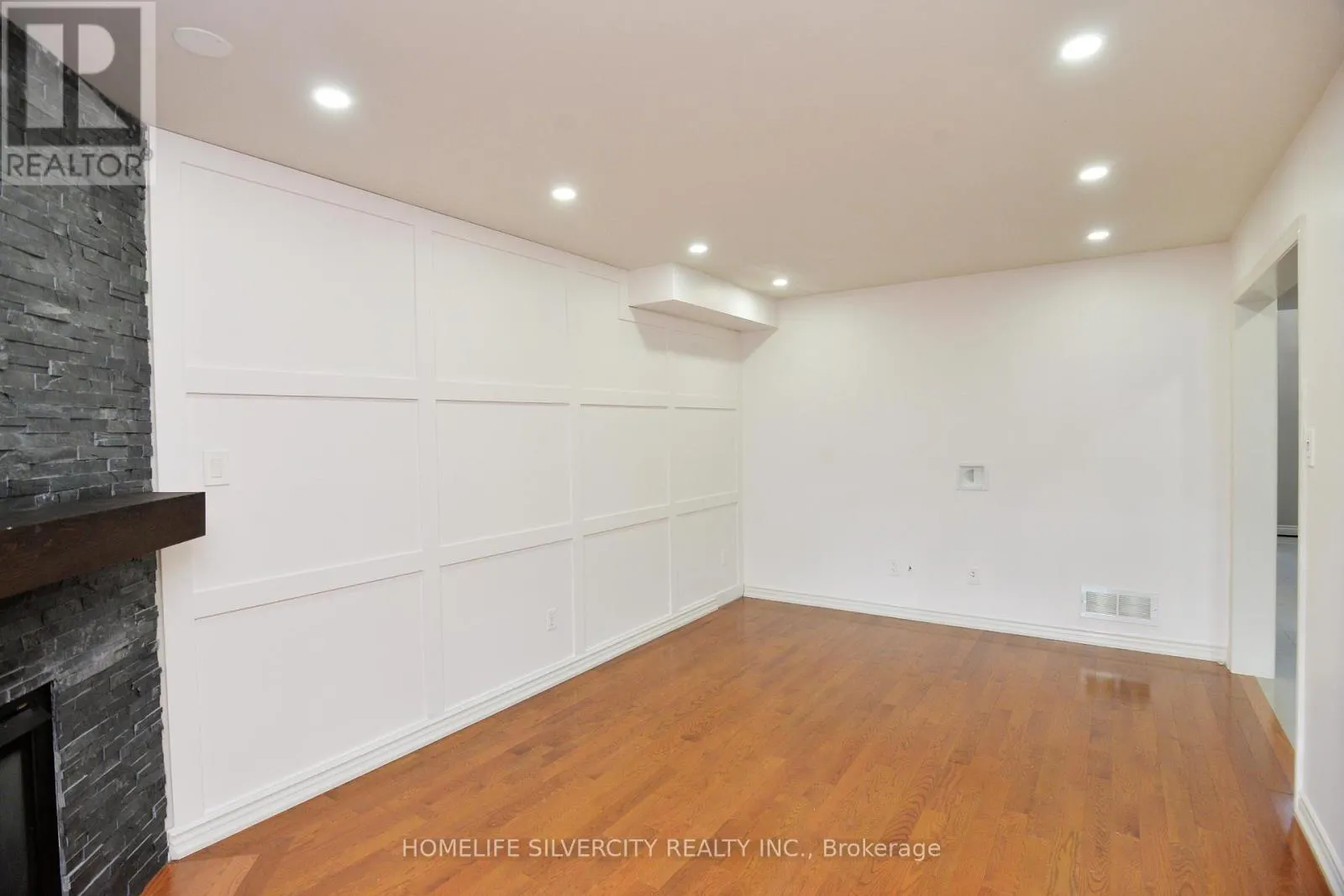 38 ESPOSITO DRIVE