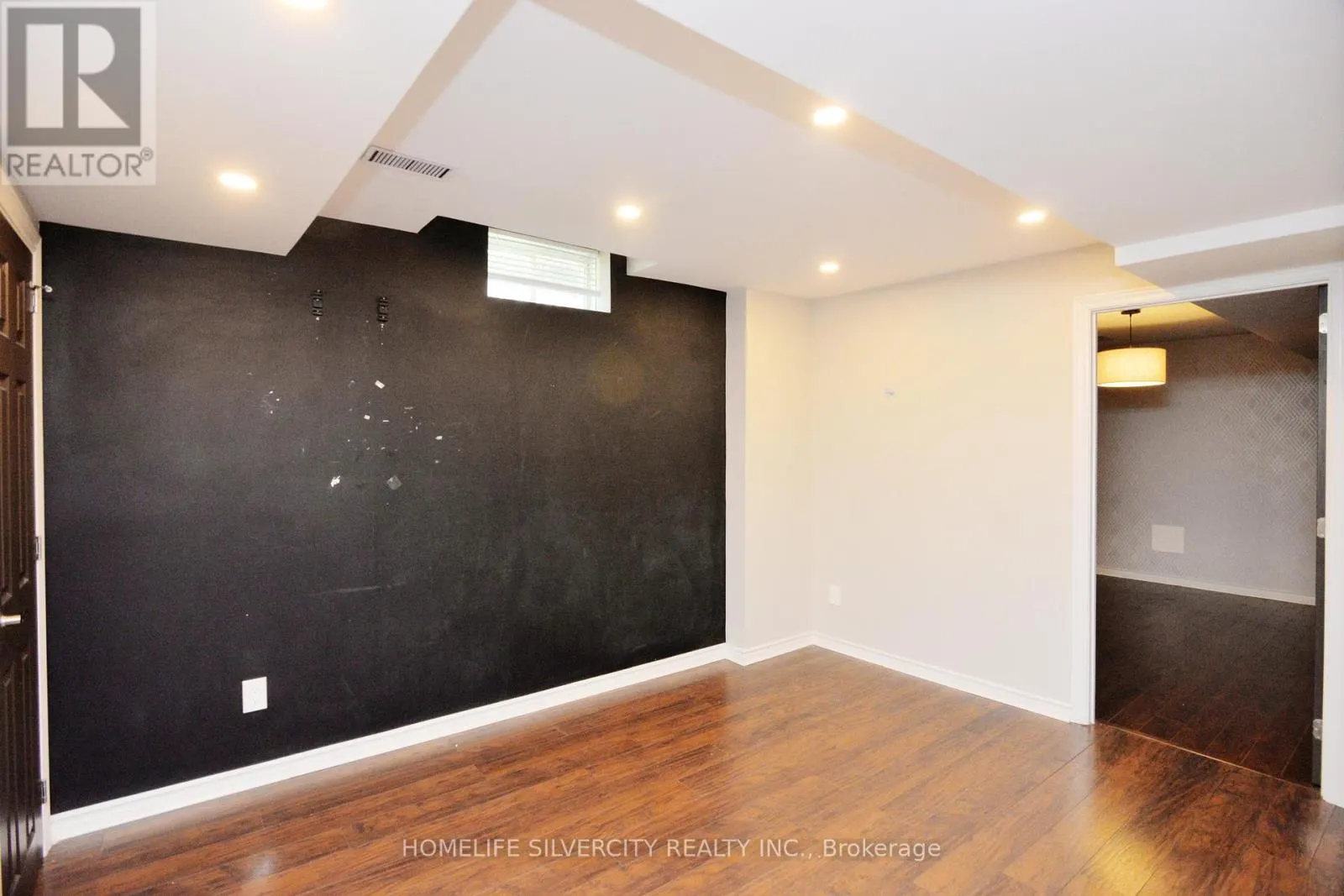38 ESPOSITO DRIVE