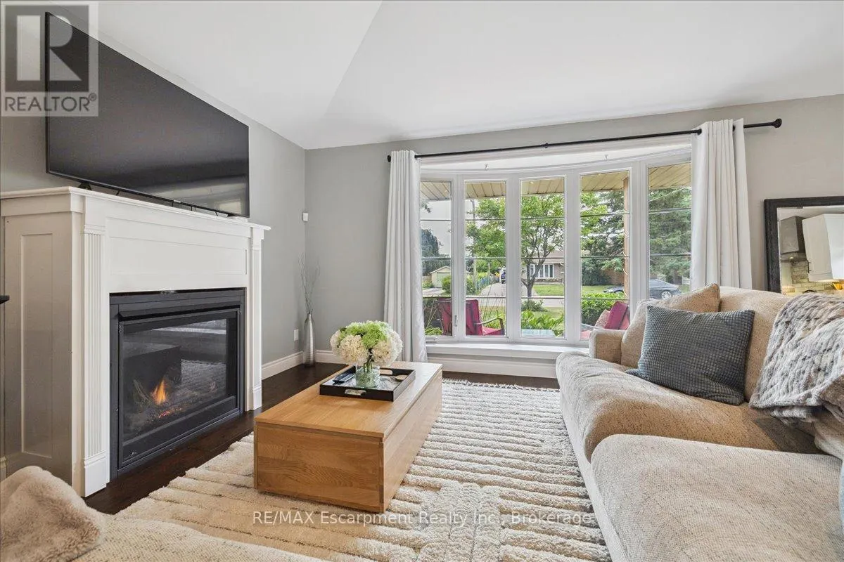 755 PARKER CRESCENT