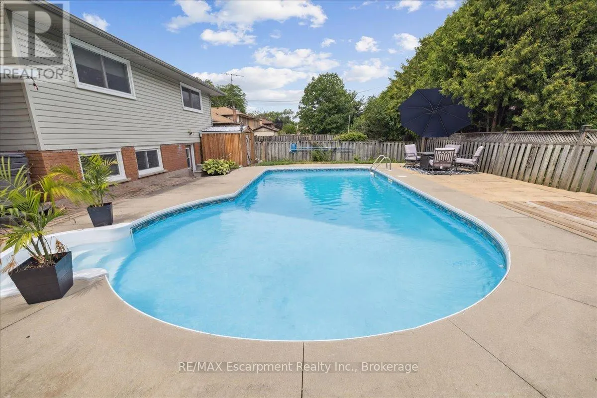 755 PARKER CRESCENT