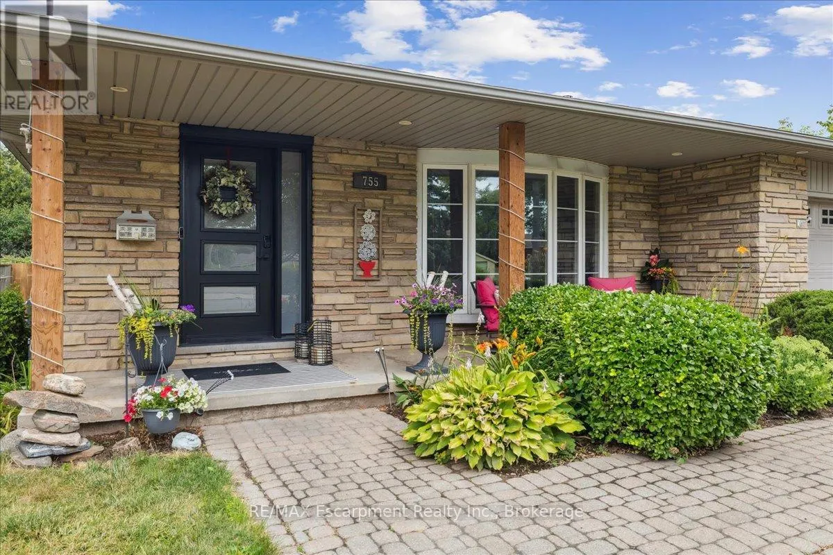 755 PARKER CRESCENT