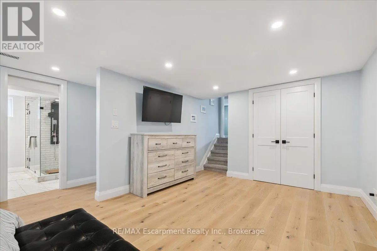 755 PARKER CRESCENT