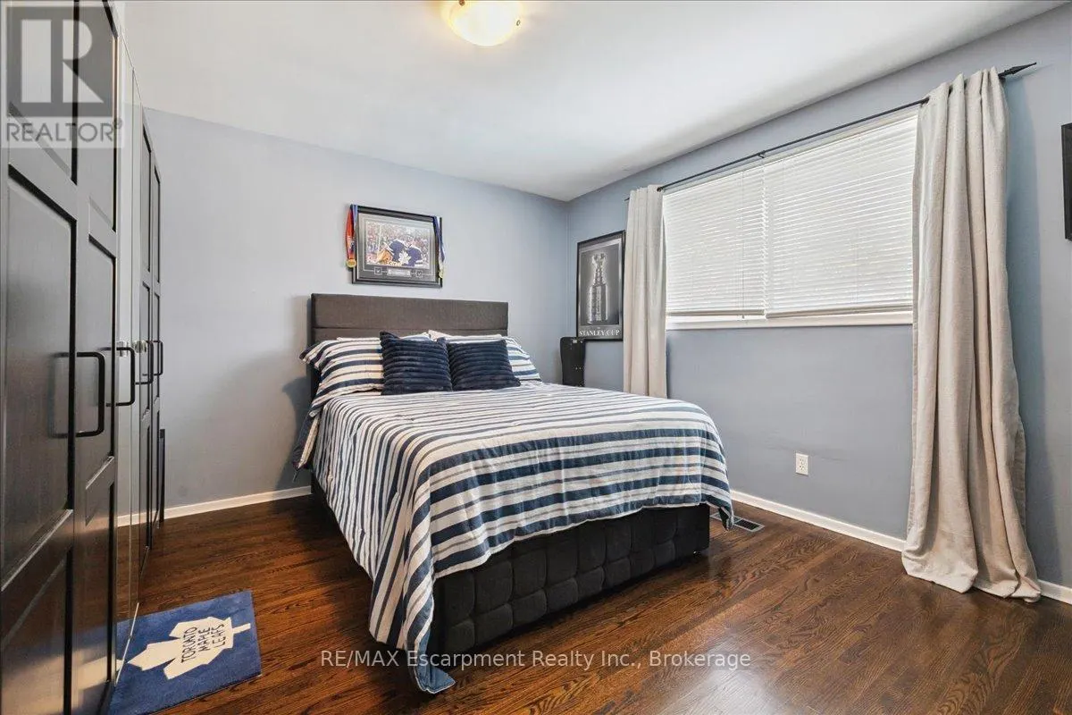 755 PARKER CRESCENT
