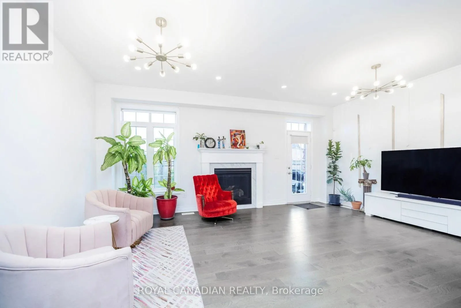 104 BRANIGAN CRESCENT