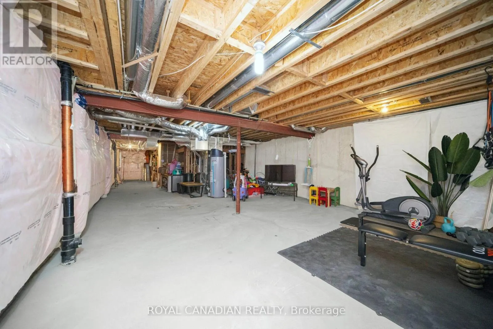 104 BRANIGAN CRESCENT