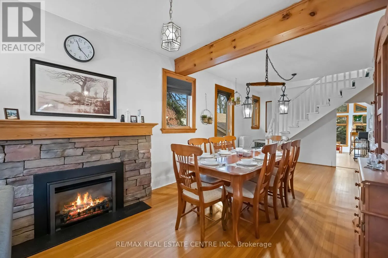 32 WENONAH DRIVE