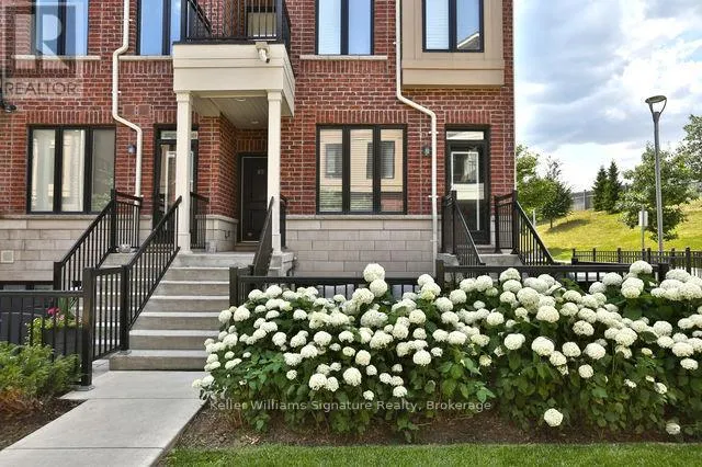 90 - 30 CARNATION AVENUE, #90
