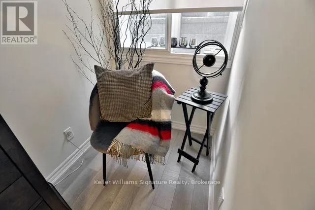 90 - 30 CARNATION AVENUE, #90