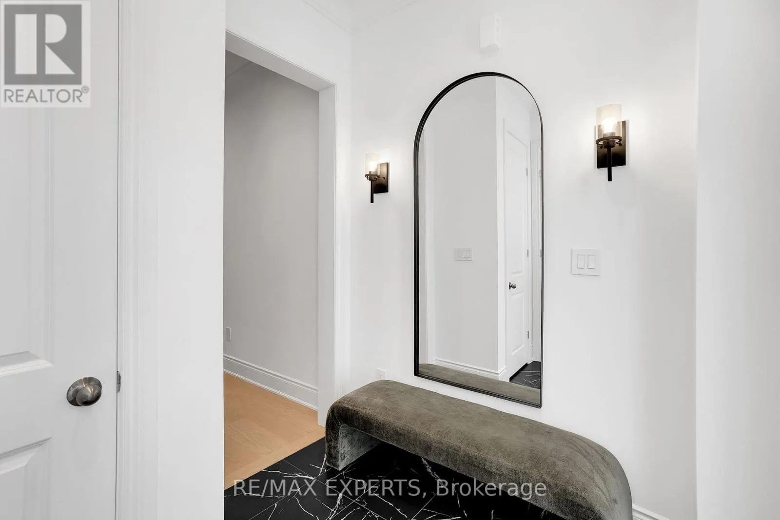 7 CLOVER BEND TERRACE