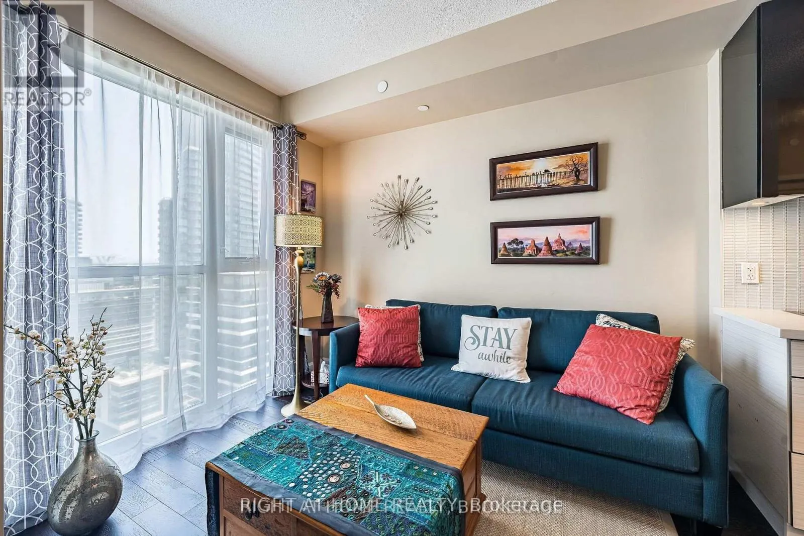 1805 - 33 SHORE BREEZE DRIVE