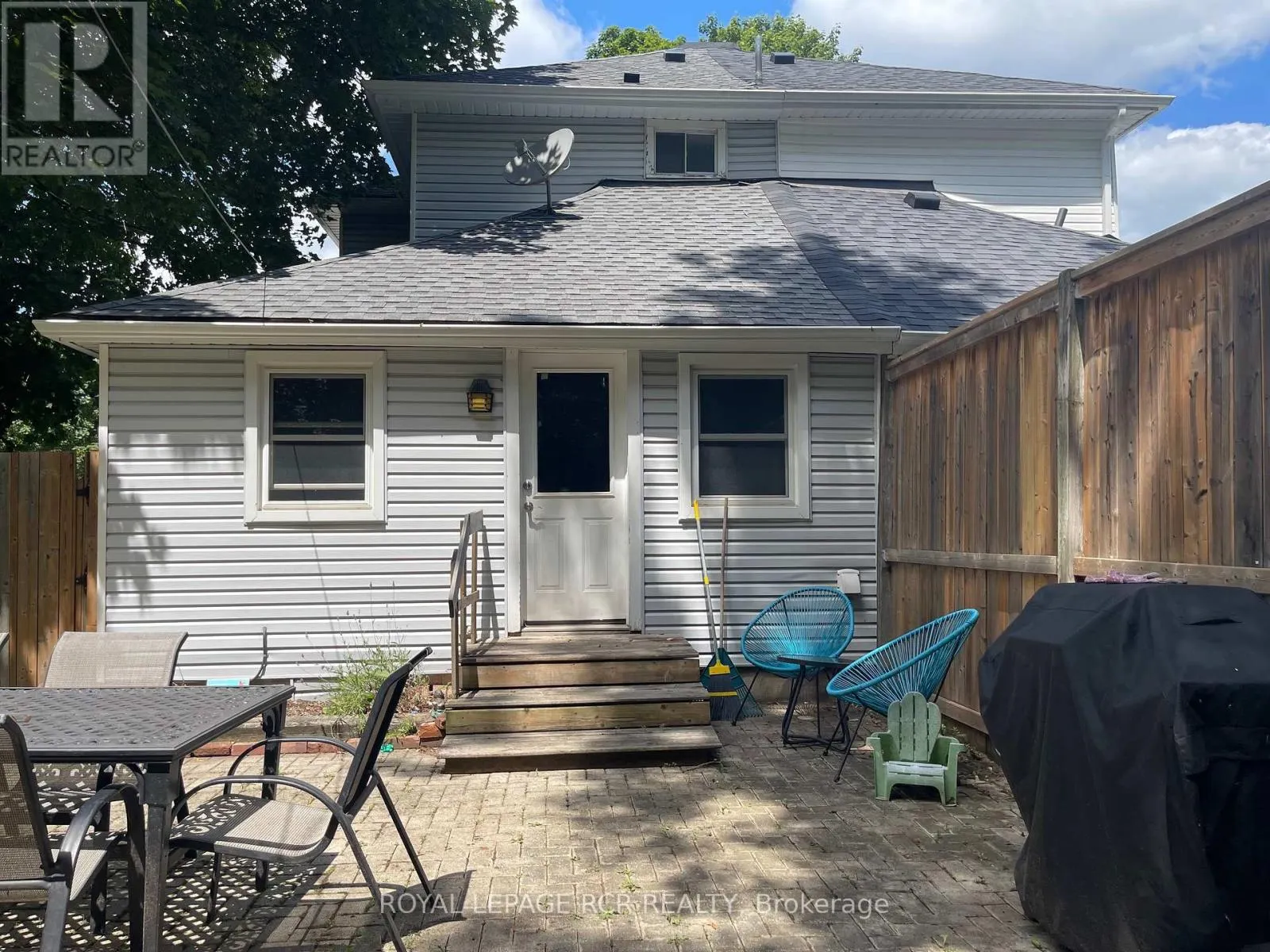 MAIN FLOOR - 124 POPLAR AVENUE