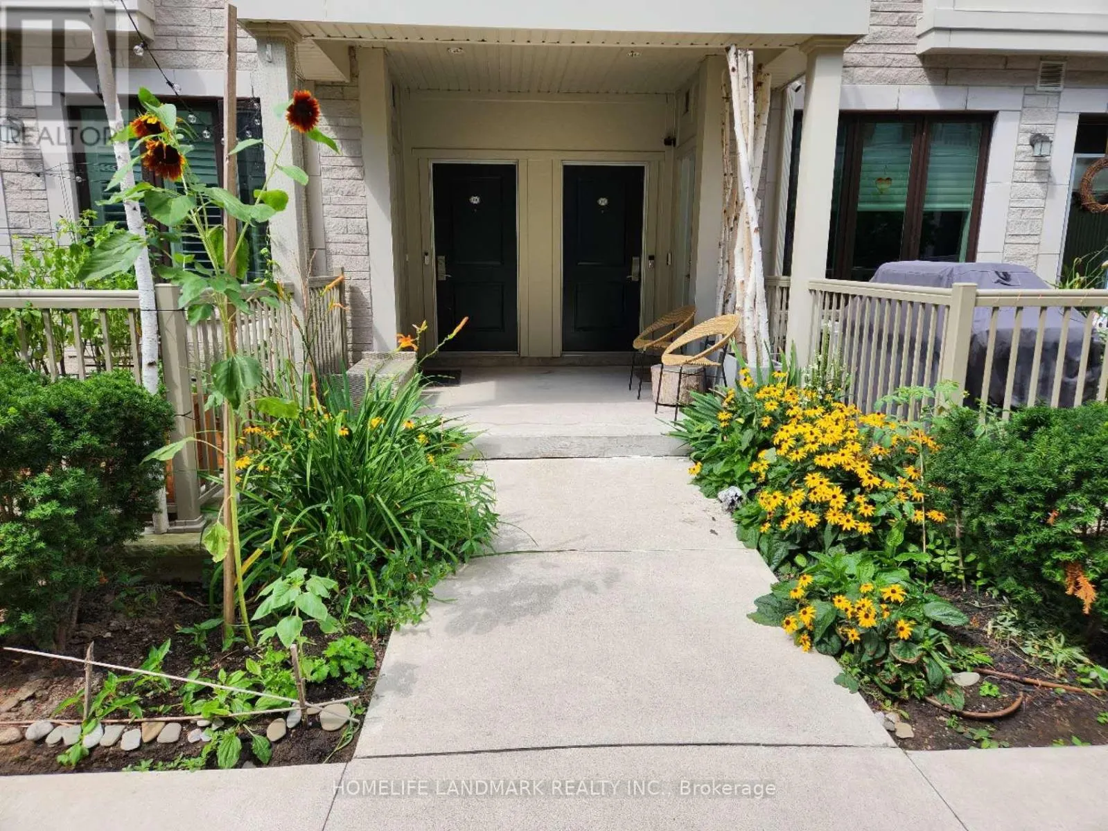 27 - 95 EASTWOOD PARK GARDENS