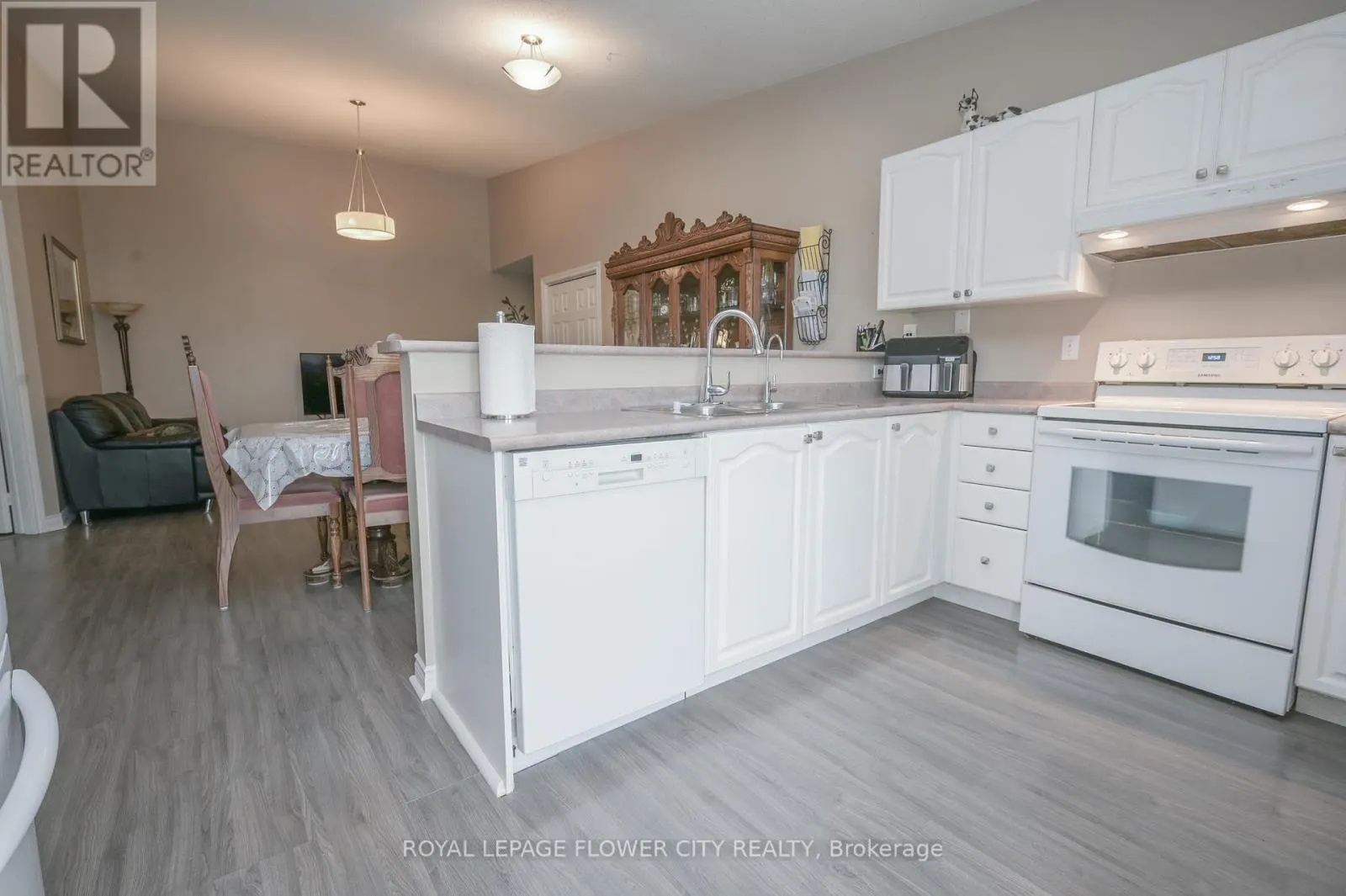 412 - 4005 KILMER DRIVE