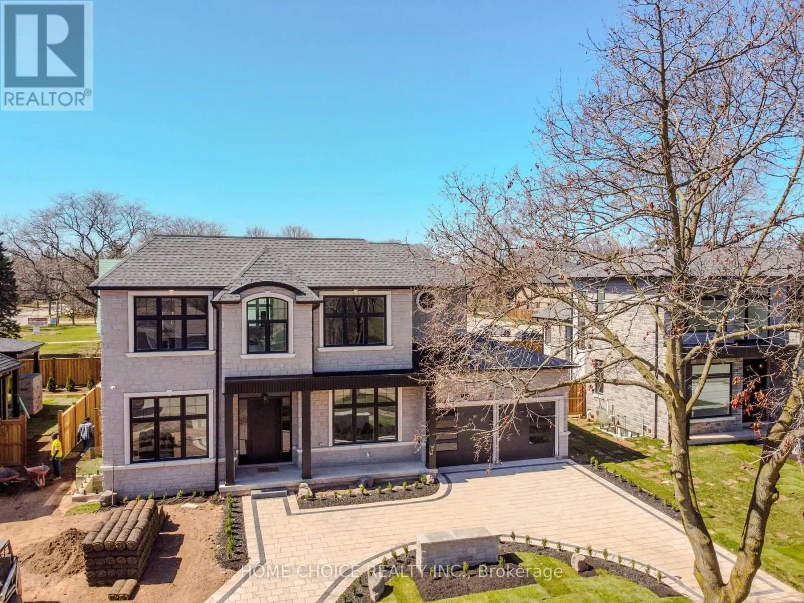 302 TUCK DRIVE