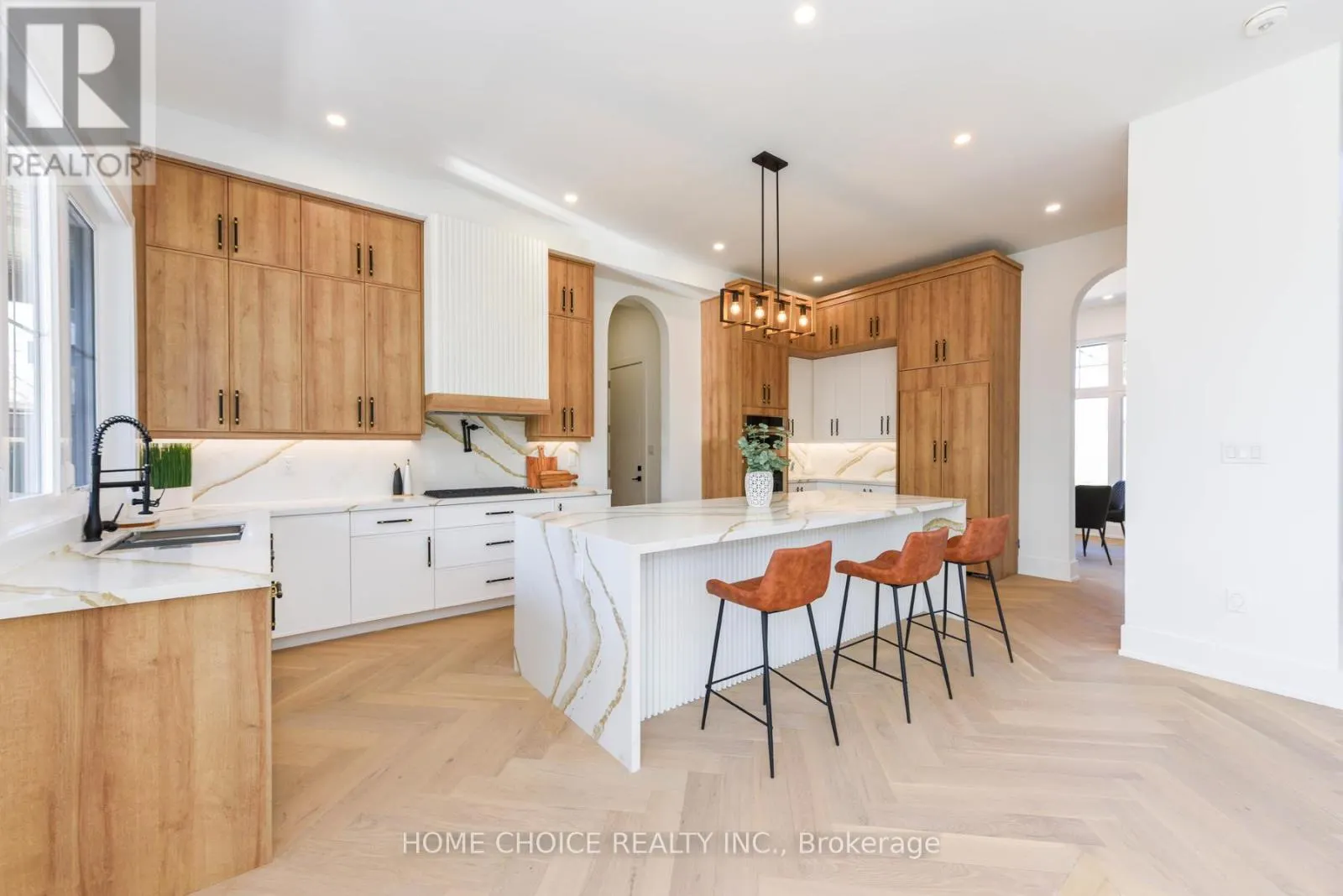 302 TUCK DRIVE