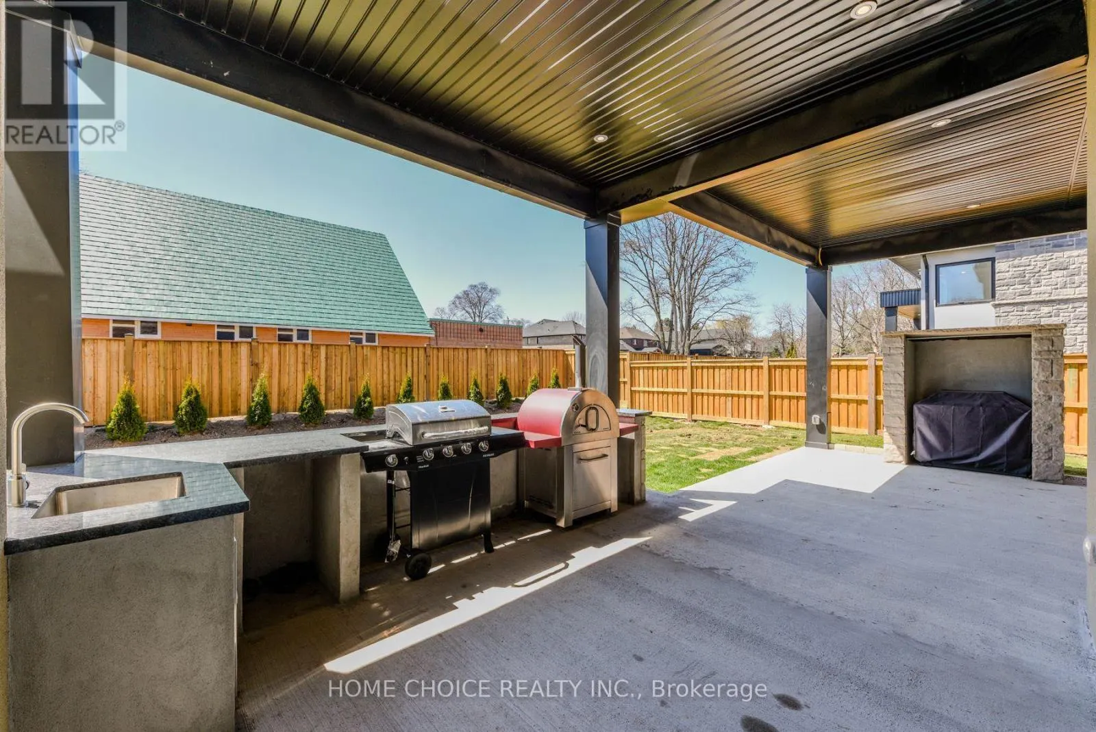 302 TUCK DRIVE