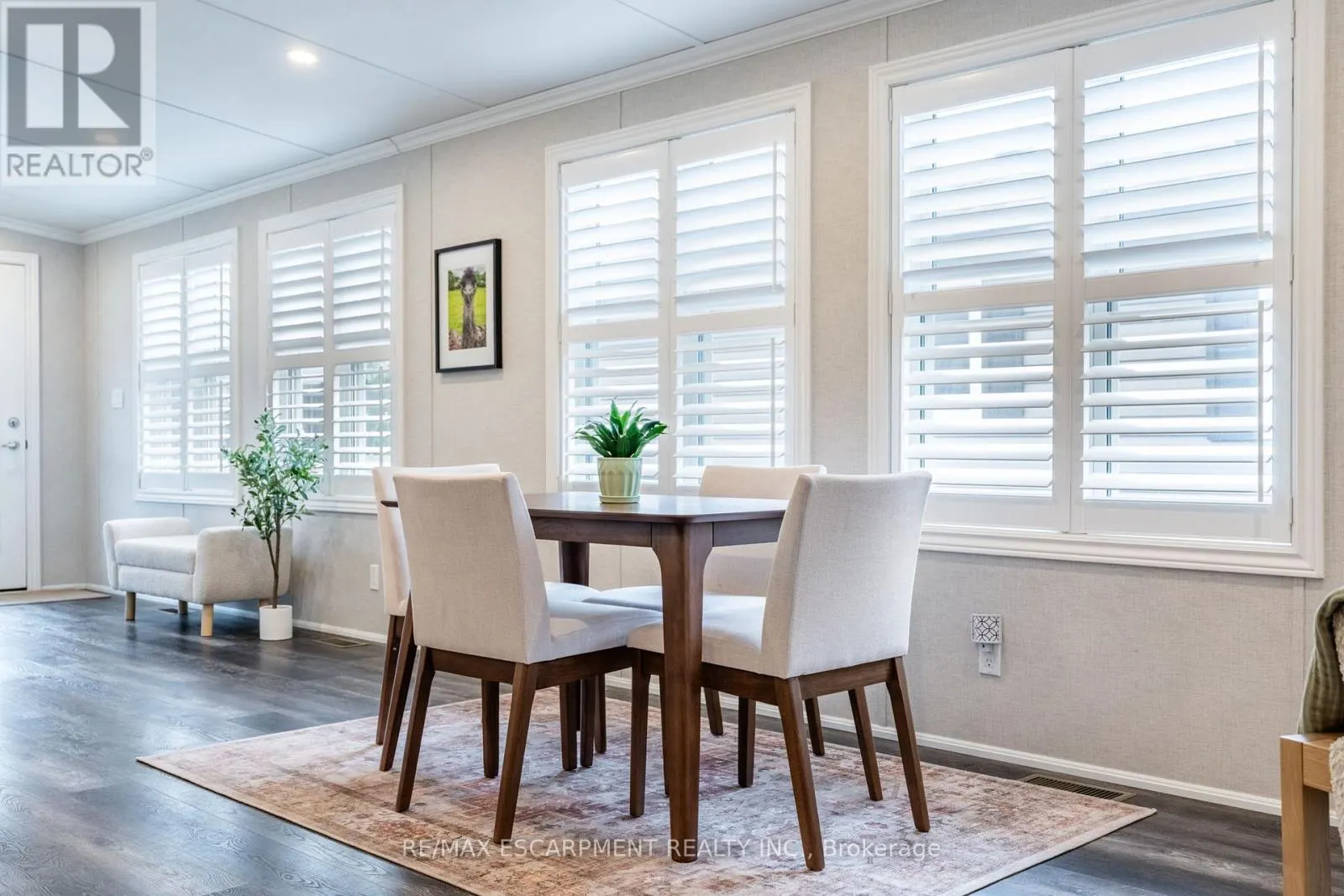 8 POPLAR - 4449 MILBUROUGH LINE