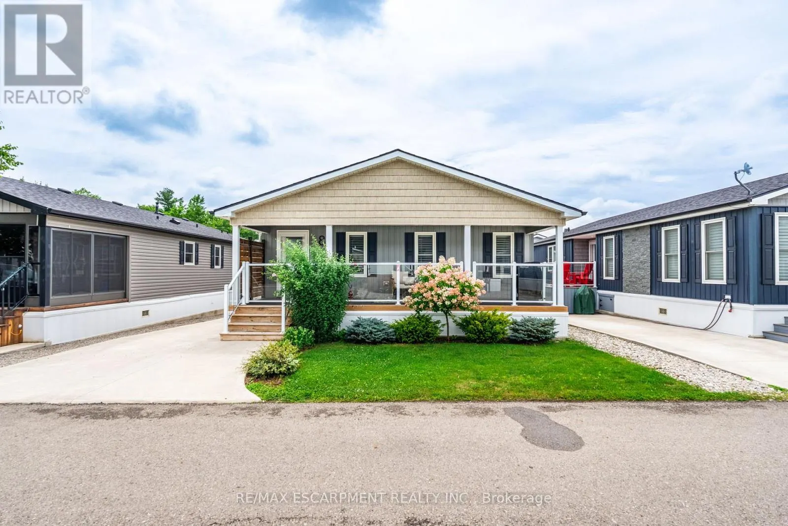 8 POPLAR - 4449 MILBUROUGH LINE