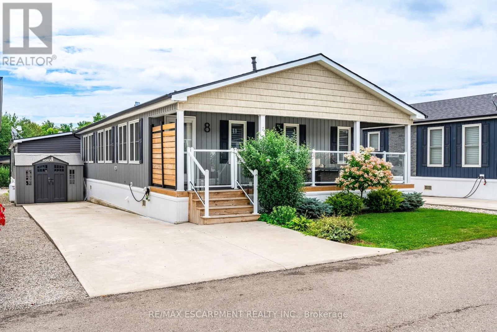 8 POPLAR - 4449 MILBUROUGH LINE