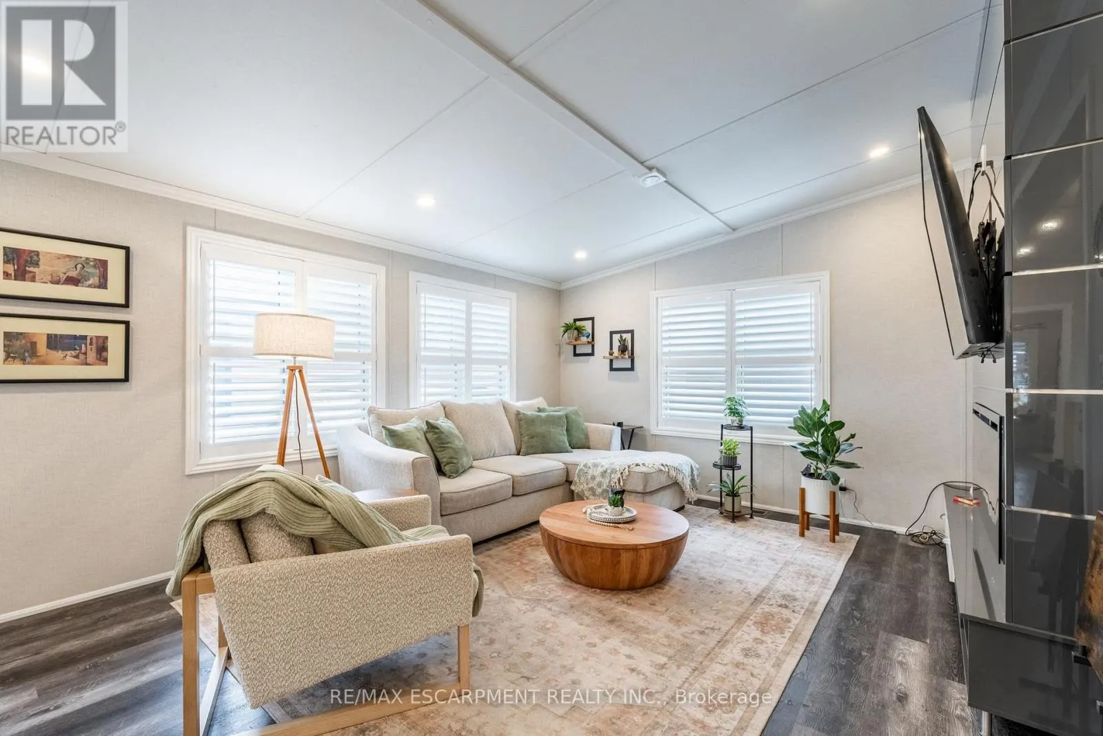 8 POPLAR - 4449 MILBUROUGH LINE