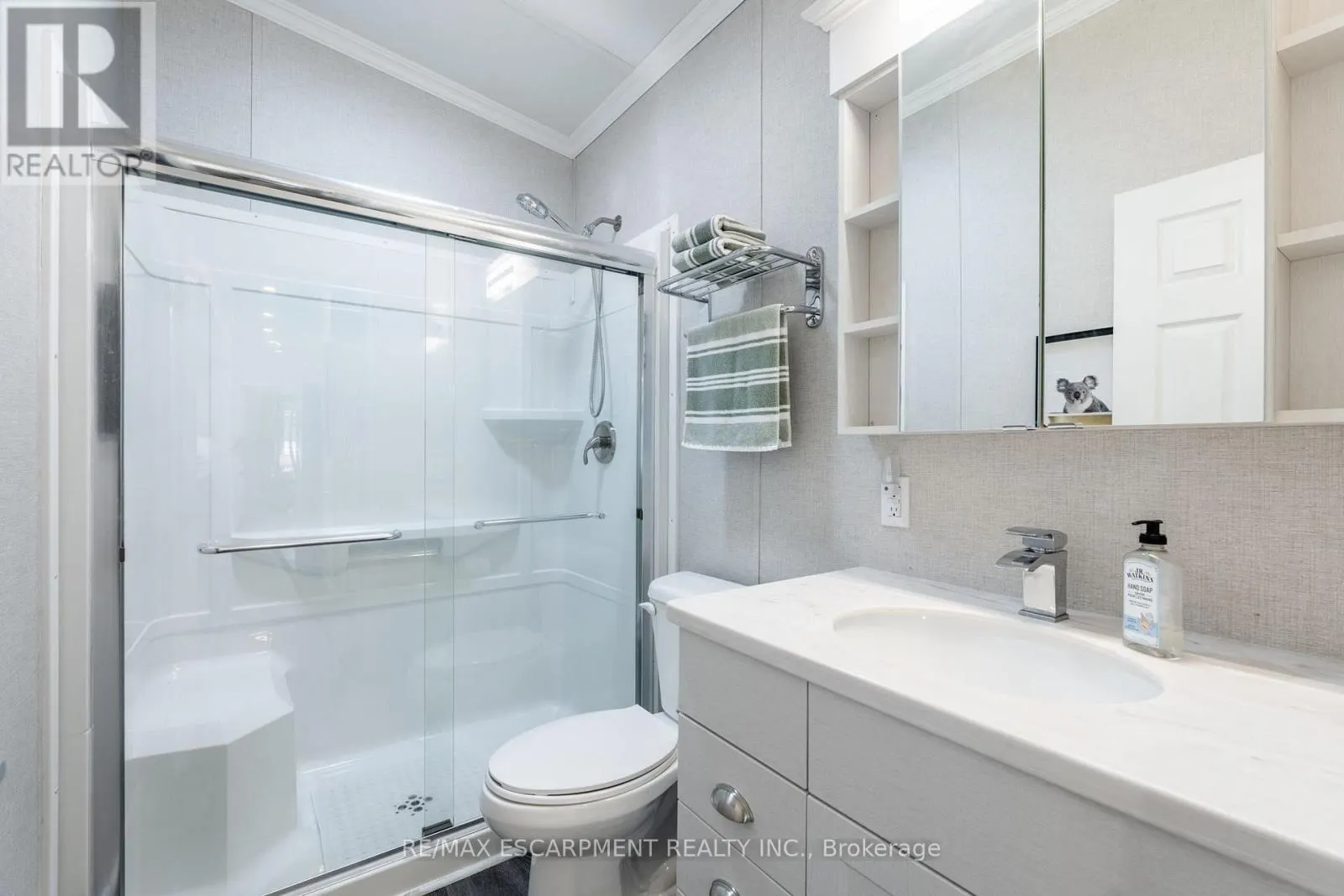 8 POPLAR - 4449 MILBUROUGH LINE