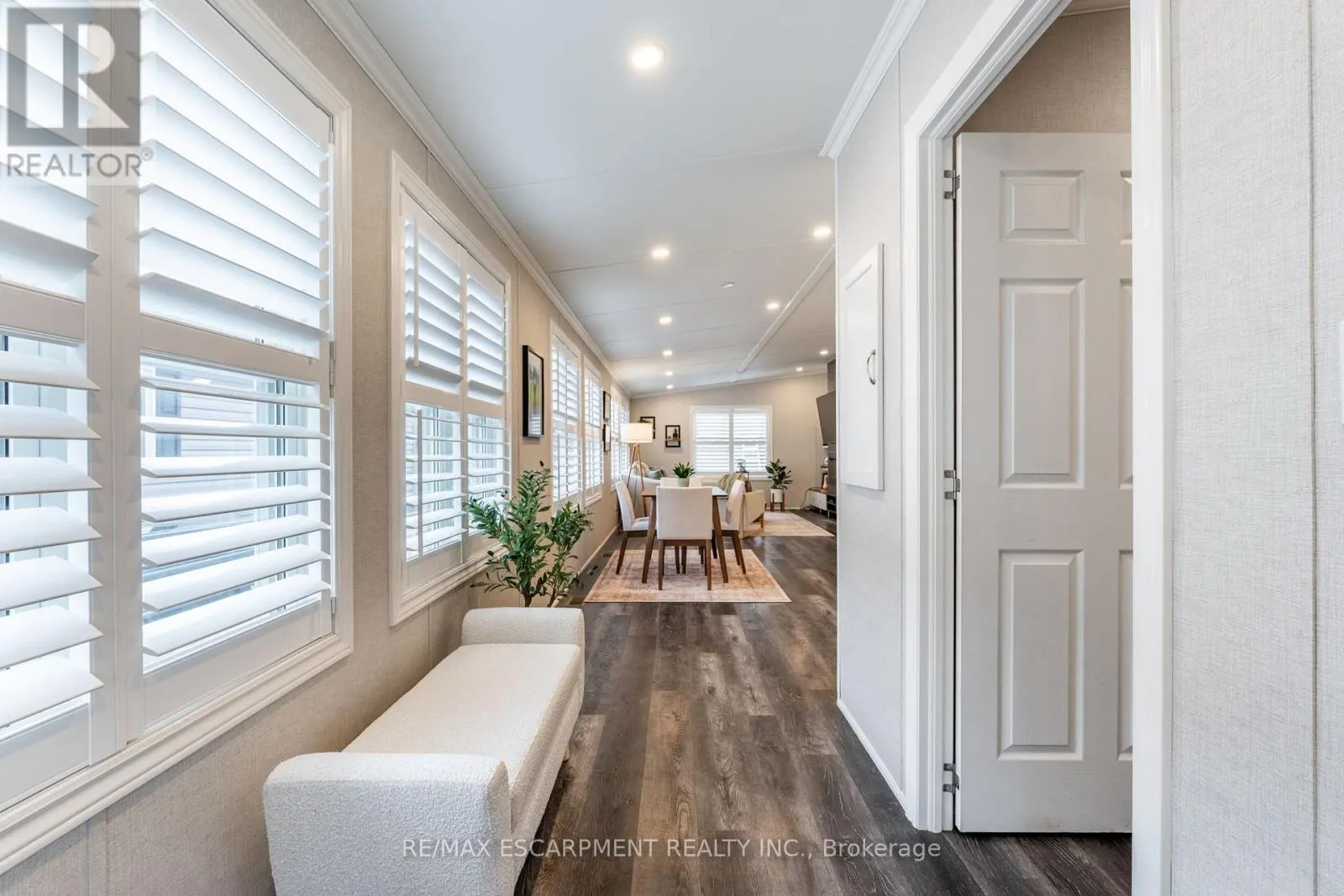 8 POPLAR - 4449 MILBUROUGH LINE