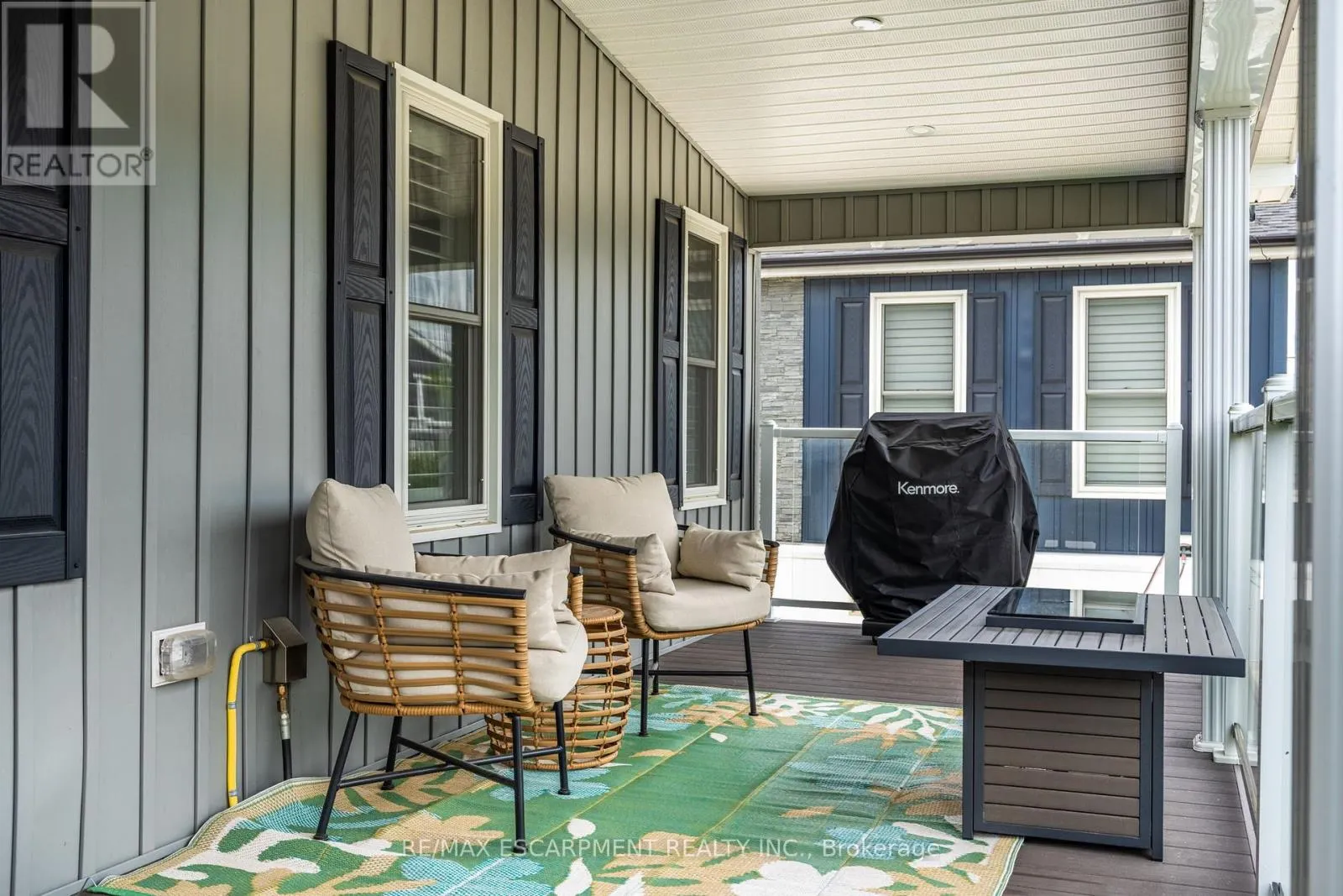 8 POPLAR - 4449 MILBUROUGH LINE