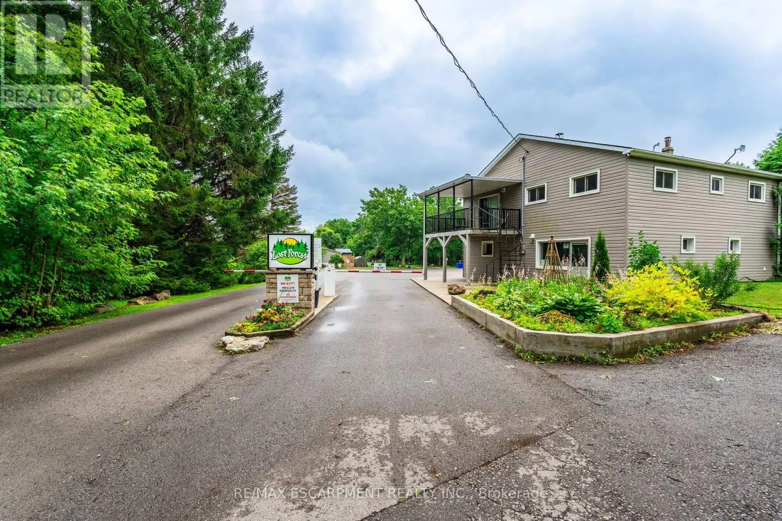 8 POPLAR - 4449 MILBUROUGH LINE