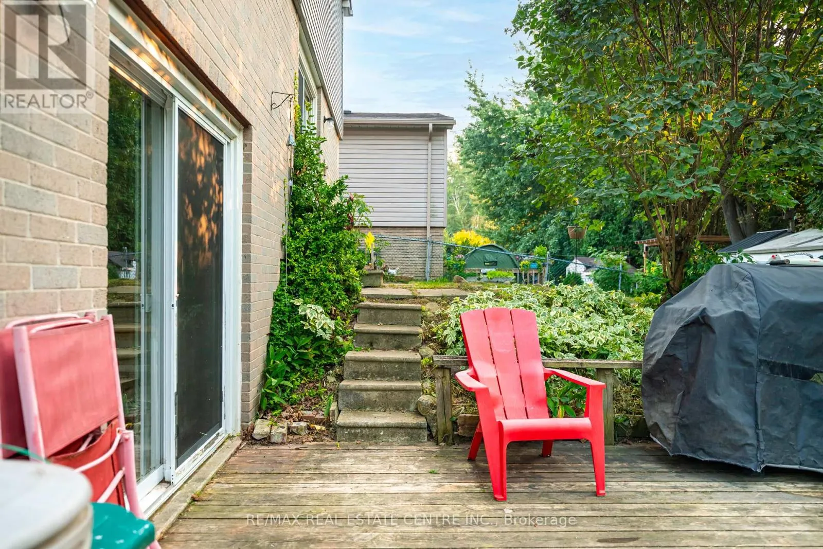 83 BRENDA BOULEVARD