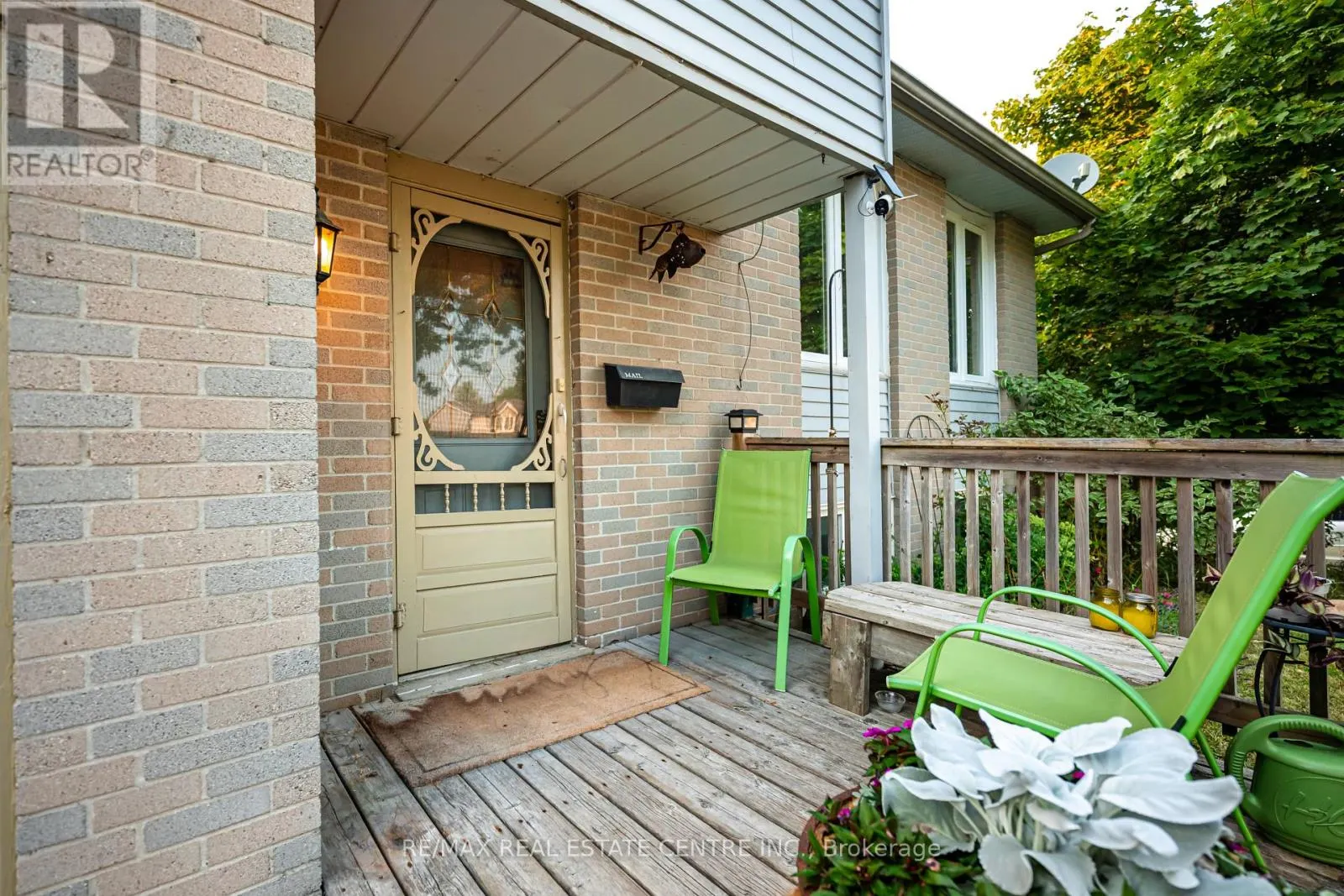 83 BRENDA BOULEVARD