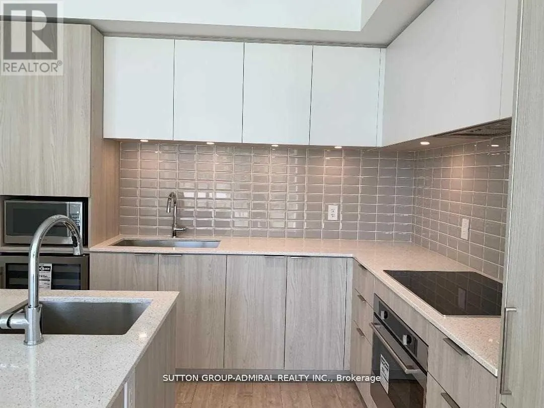 TH107 - 70 ANNIE CRAIG DRIVE