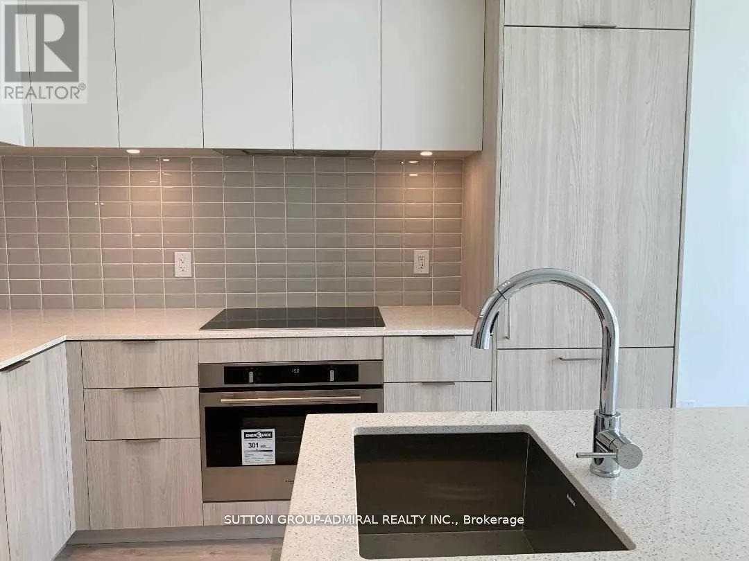 TH107 - 70 ANNIE CRAIG DRIVE