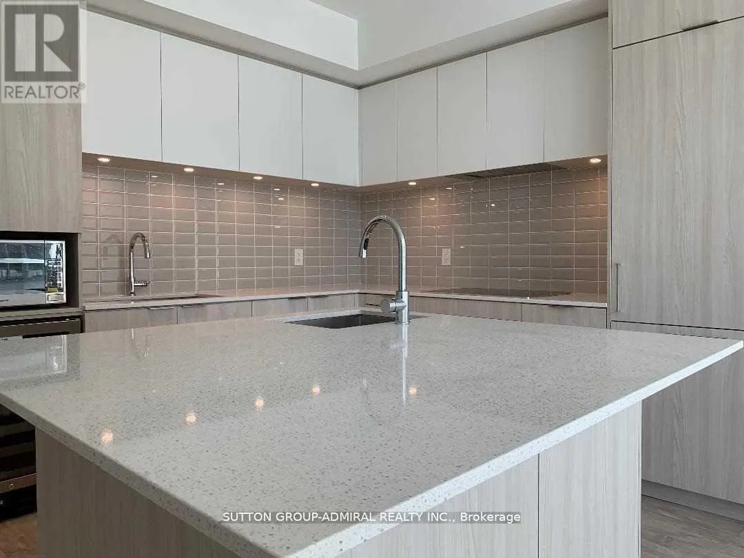 TH107 - 70 ANNIE CRAIG DRIVE