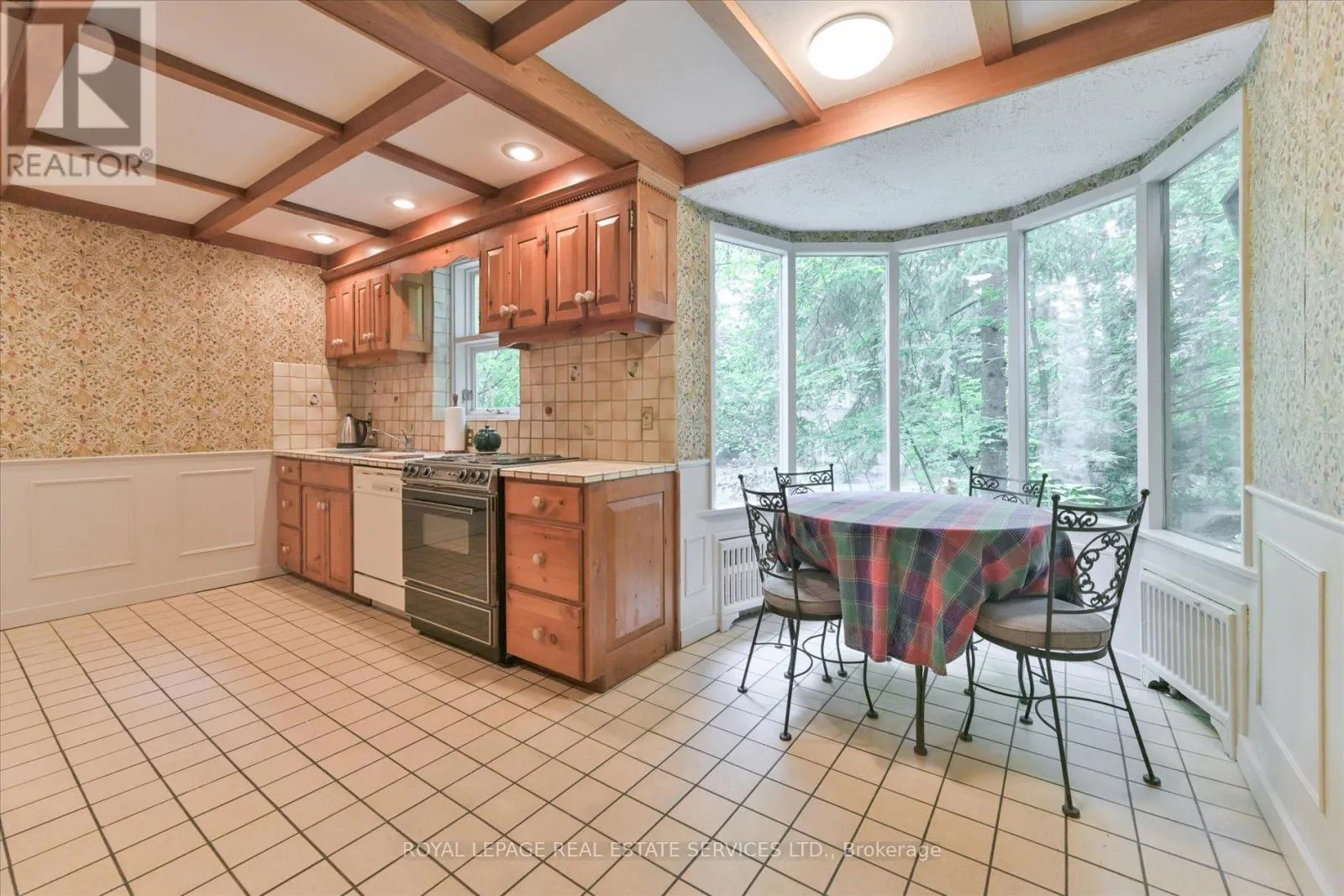 9 EDENBRIDGE DRIVE