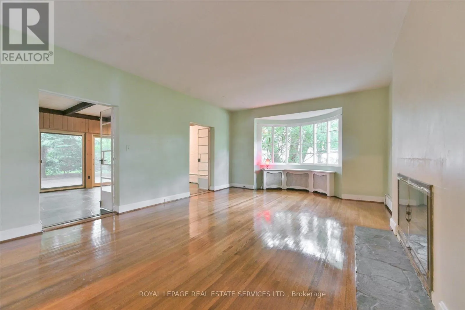 9 EDENBRIDGE DRIVE