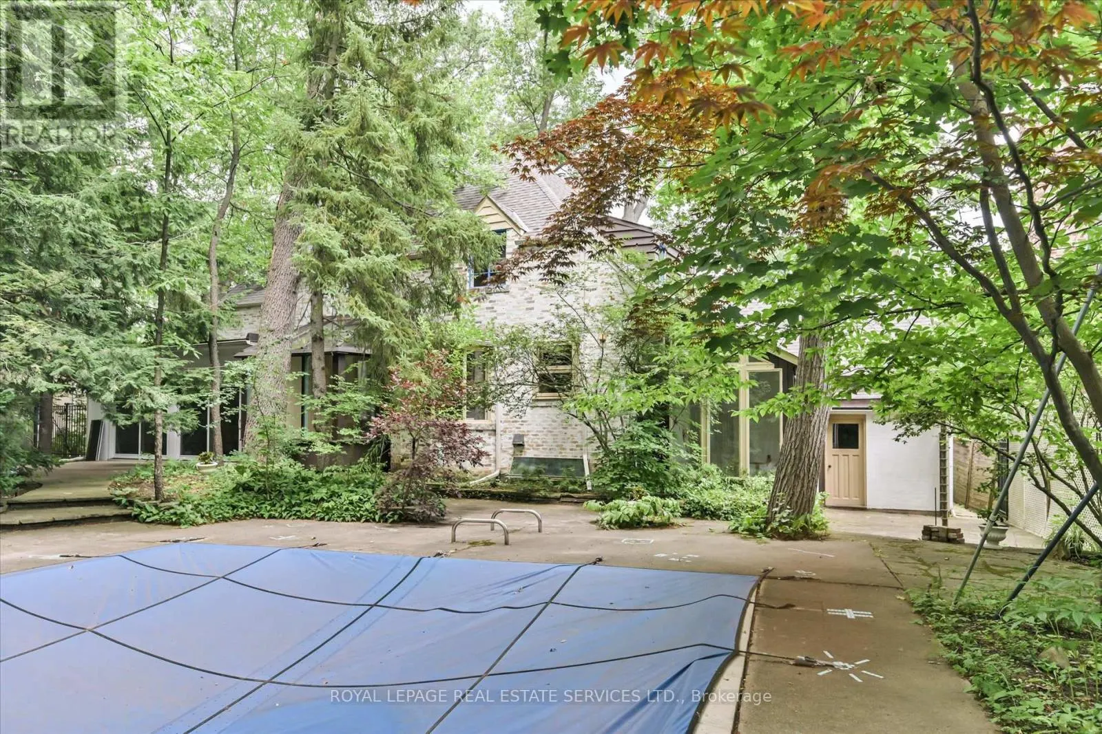 9 EDENBRIDGE DRIVE