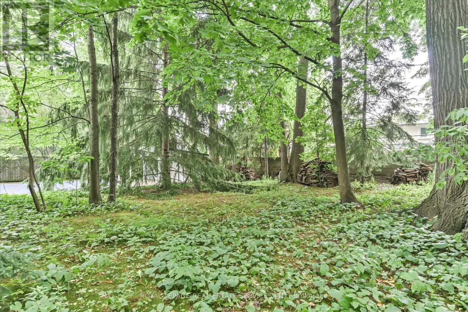9 EDENBRIDGE DRIVE