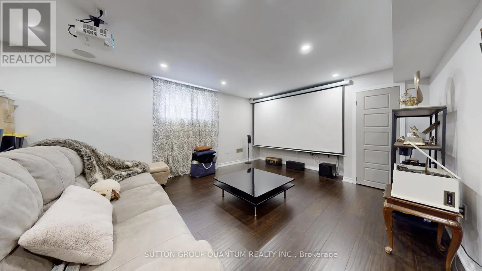 4 BRETHBY STREET